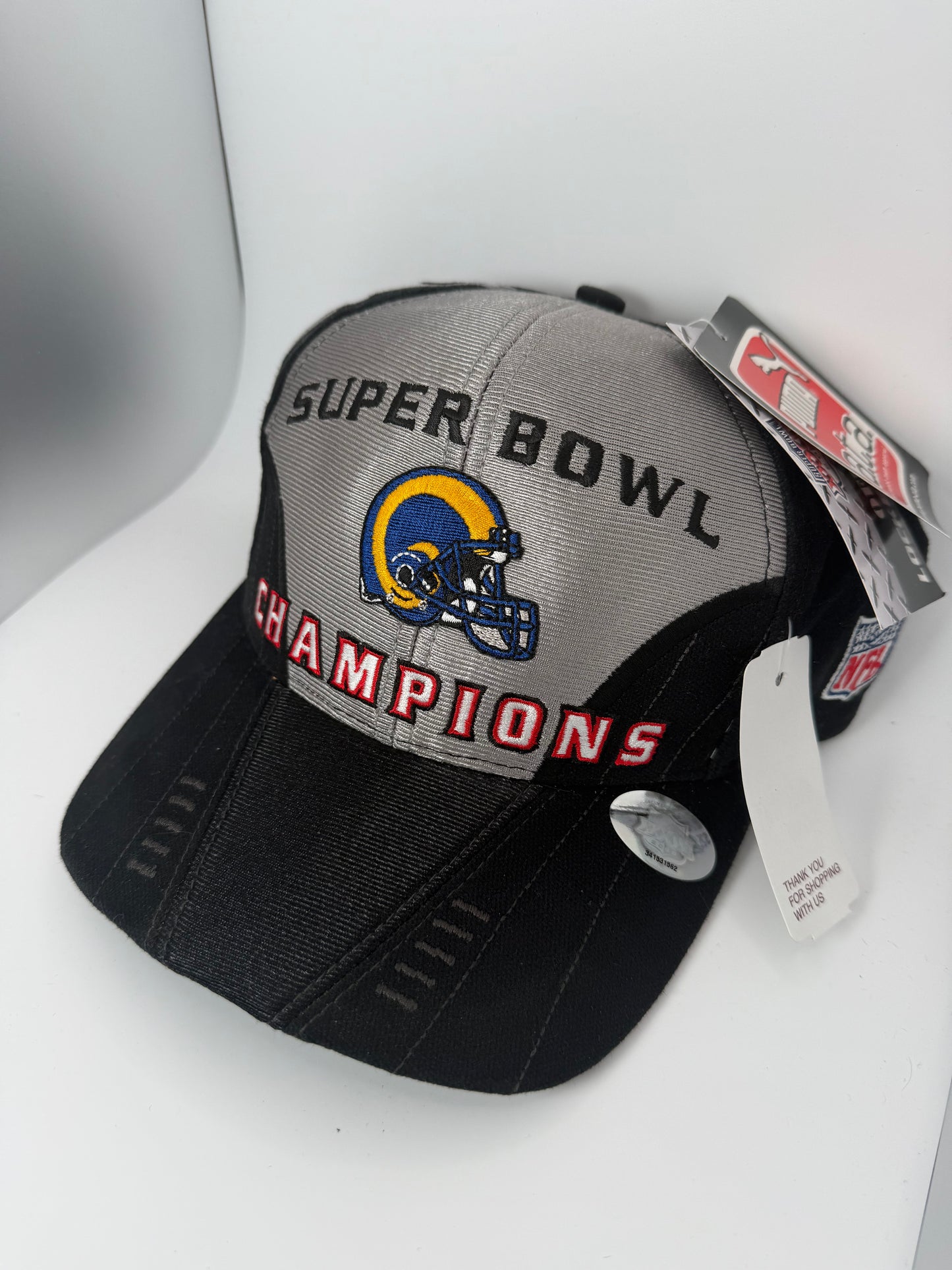 Vintage St. Louis Rams Super Bowl XXXIV Strapback NWT