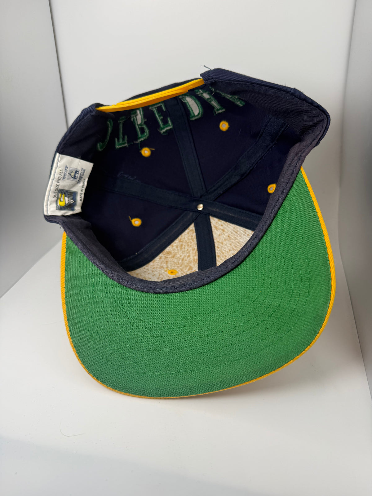 Vintage Notre Dame Fighting Irish Shamrock Snapback