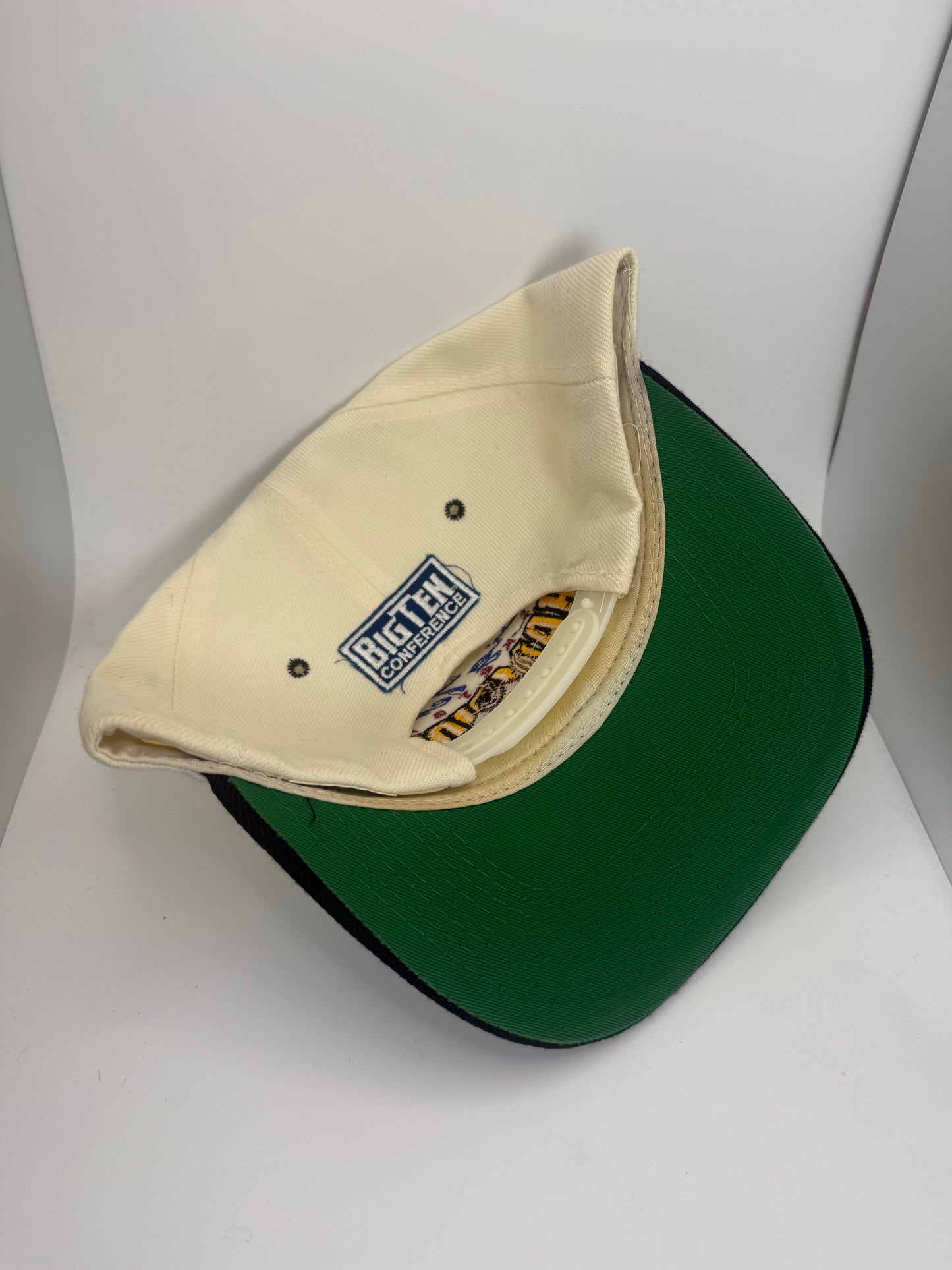 Vintage Minnesota Big Ten Basketball Champions 1997 Snapback