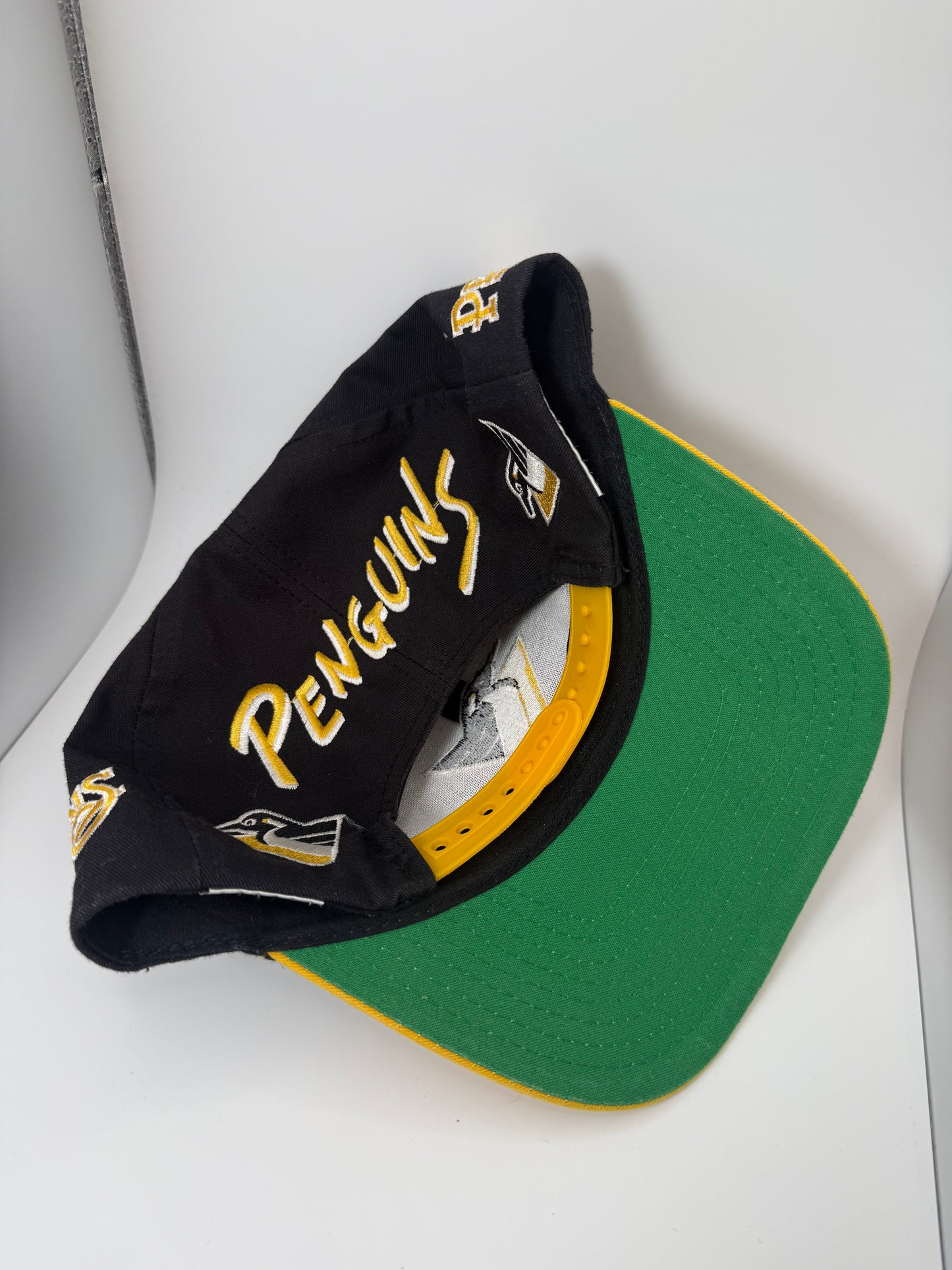 Vintage Pittsburgh Penguins Twins Enterprise Snapback