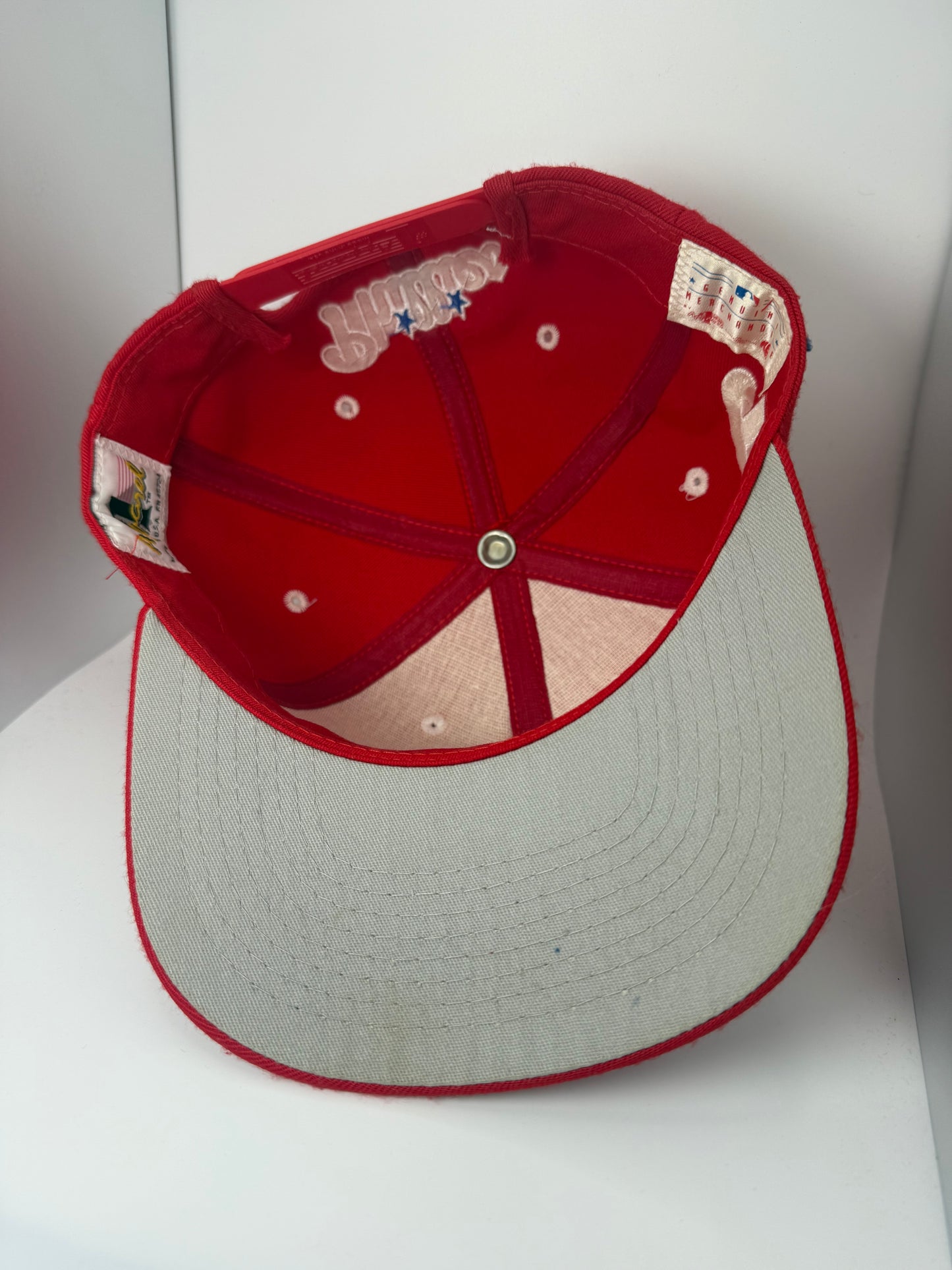 Vintage Philadelphia Phillies #1 Apparel Snapback