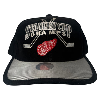 Vintage Detroit Red Wings Stanley Cup Champs Starter Strapback