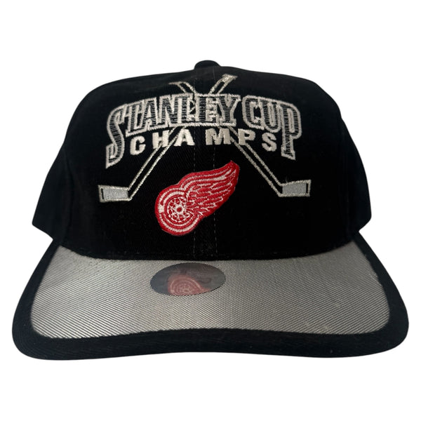 Vintage Detroit Red Wings Stanley Cup Champs Starter Strapback