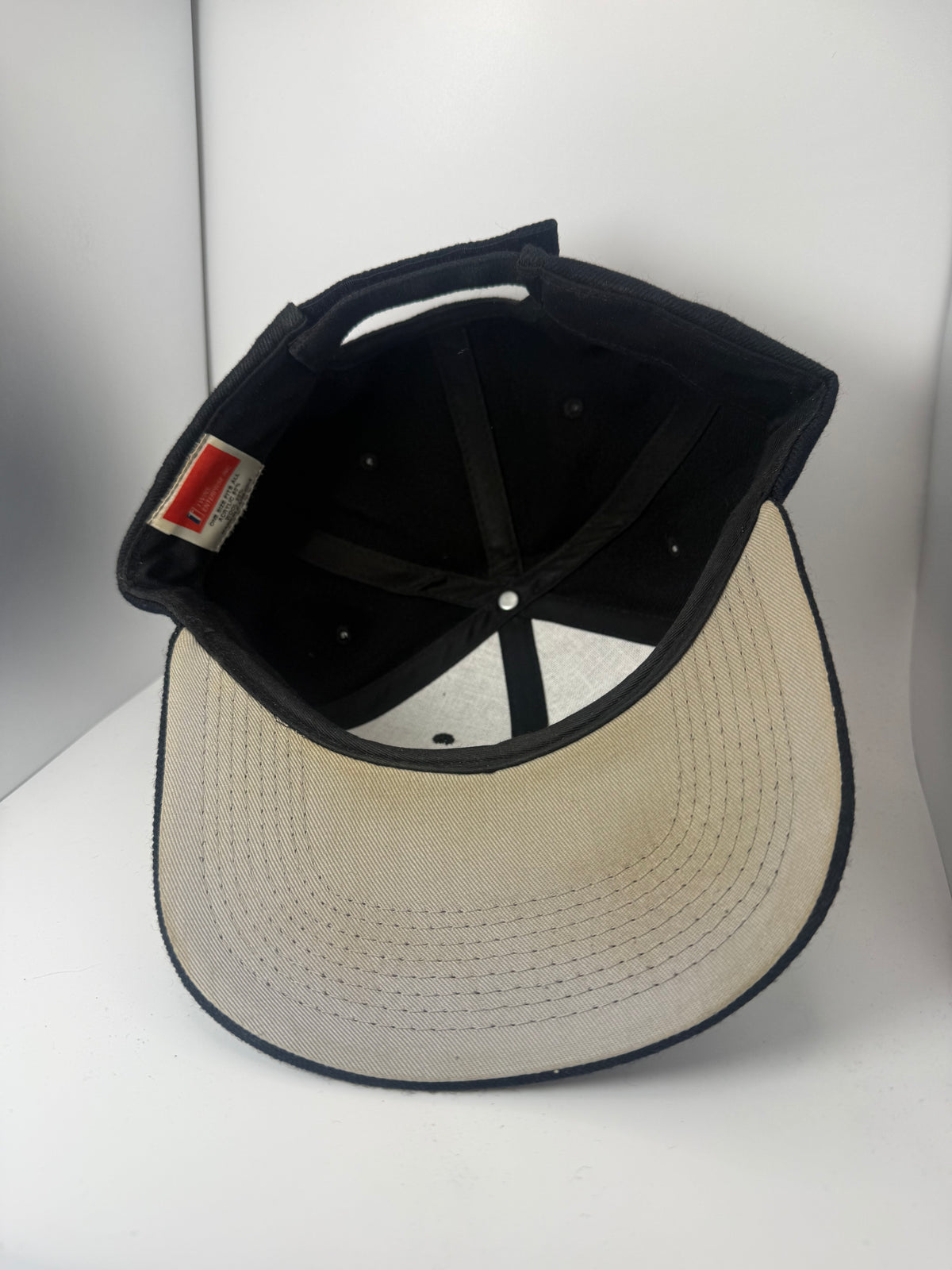Vintage Detroit Red Wings 2002 Stanley Cup Champions Snapback