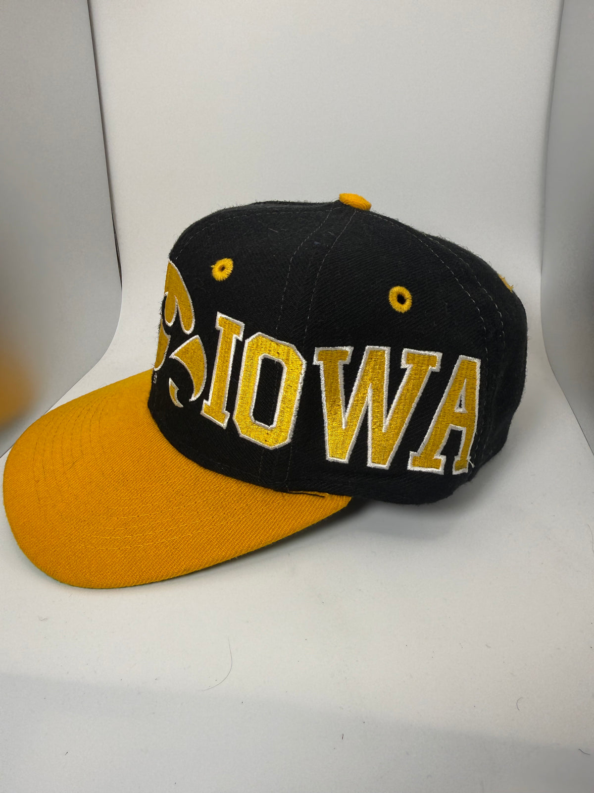 Vintage Iowa Hawkeyes Apex One Snapback