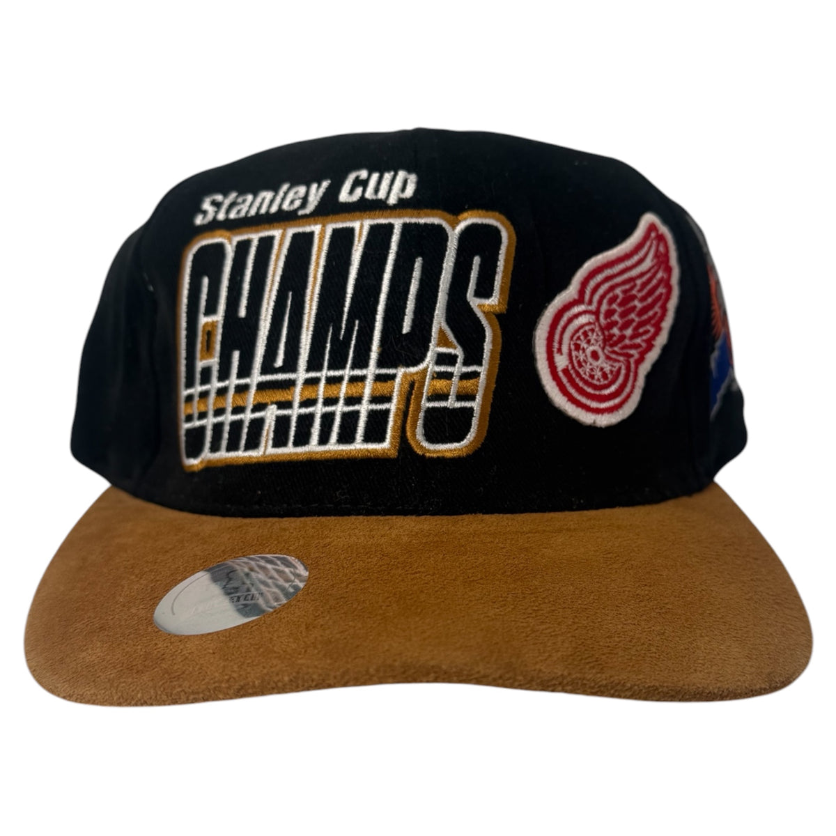 Vintage 1997 Detroit Red Wings Stanley Cup Champs Suede Brim Strapback